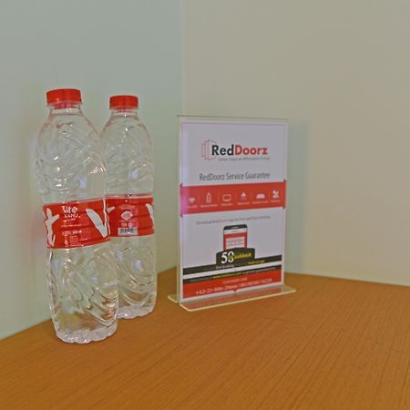 Reddoorz Plus @ Mahendradatta Denpasar Экстерьер фото