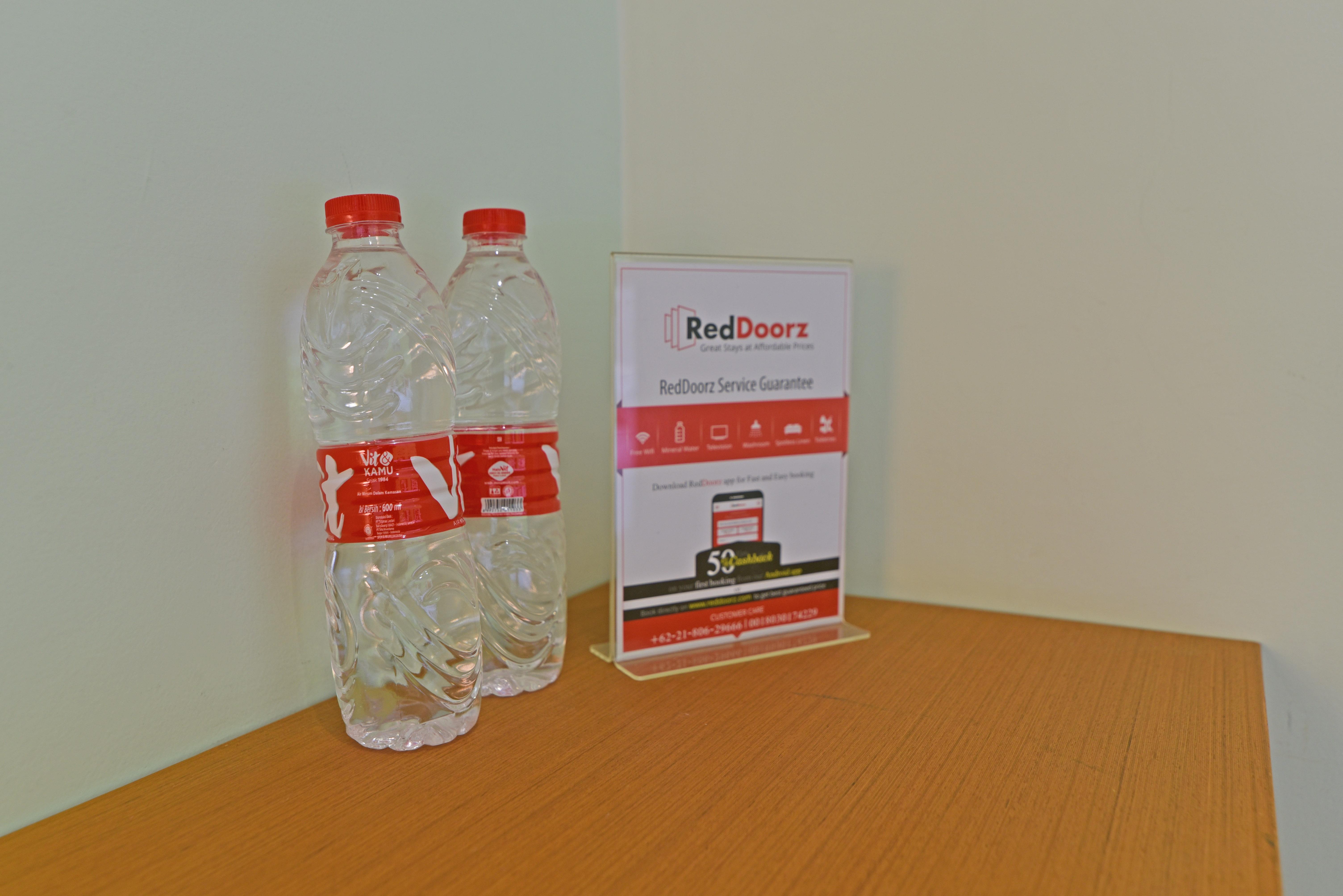 Reddoorz Plus @ Mahendradatta Denpasar Экстерьер фото