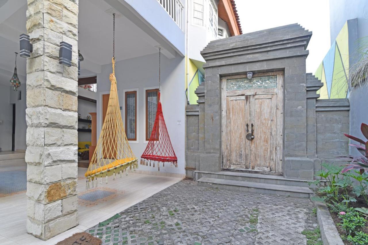 Reddoorz Plus @ Mahendradatta Denpasar Экстерьер фото